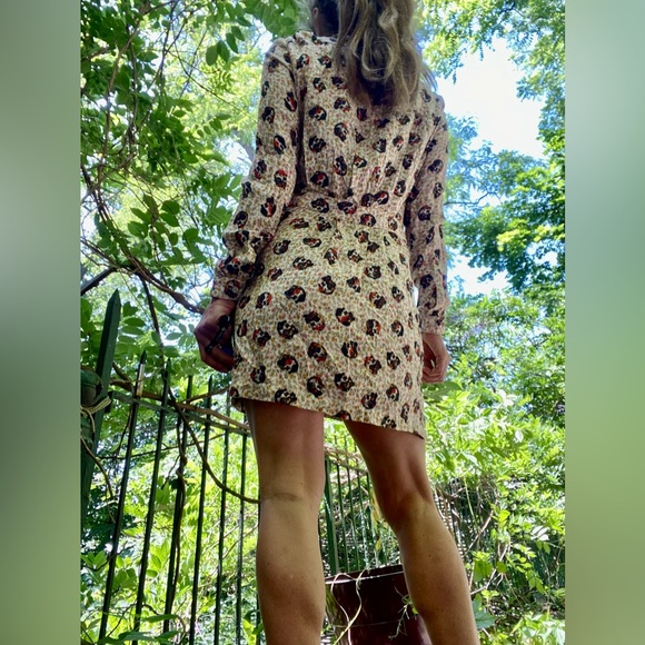 Paul and Joe Sister Chihuahua Dog Print Shirt Dress Cream Floral Size 42… - Picture 12 of 13